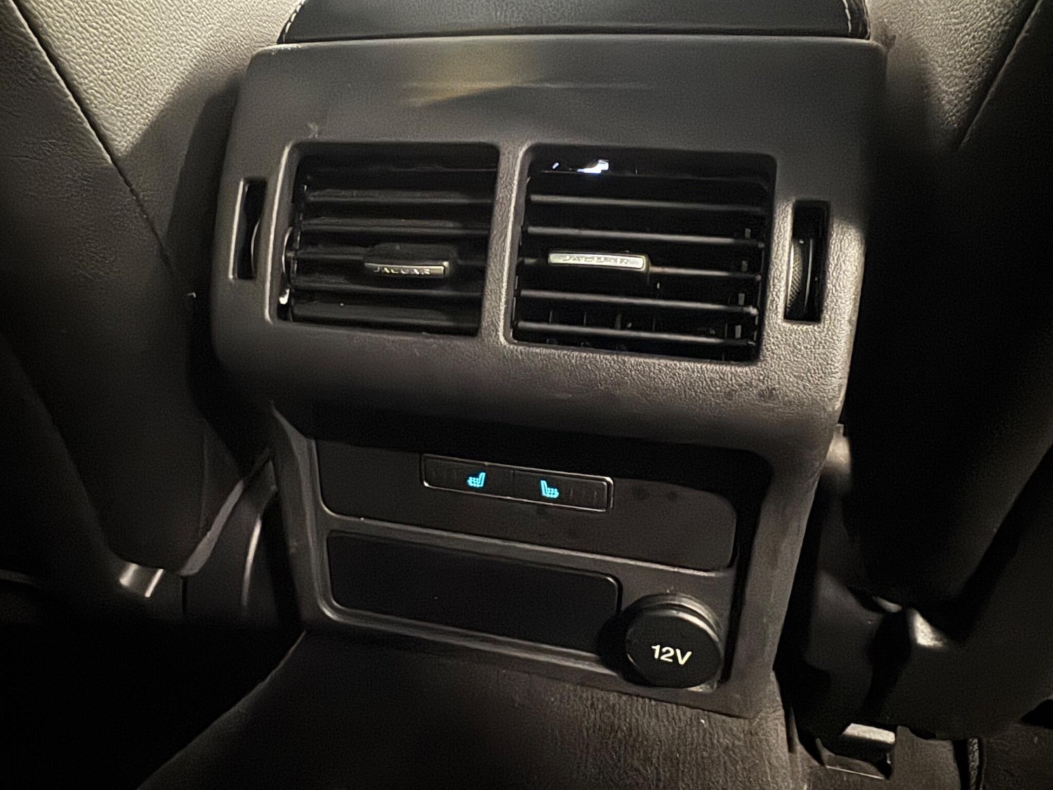 Used Jaguar XF 2016 for sale - 76832365: Photo 21