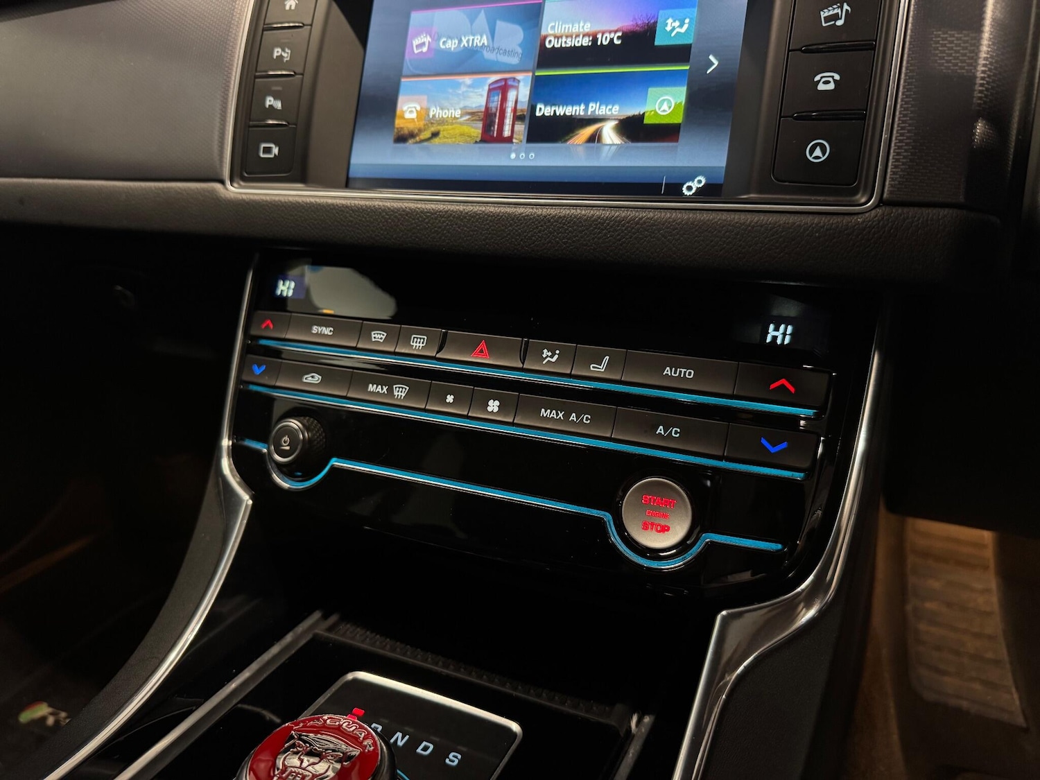 Used Jaguar XF 2016 for sale - 76832365: Photo 23