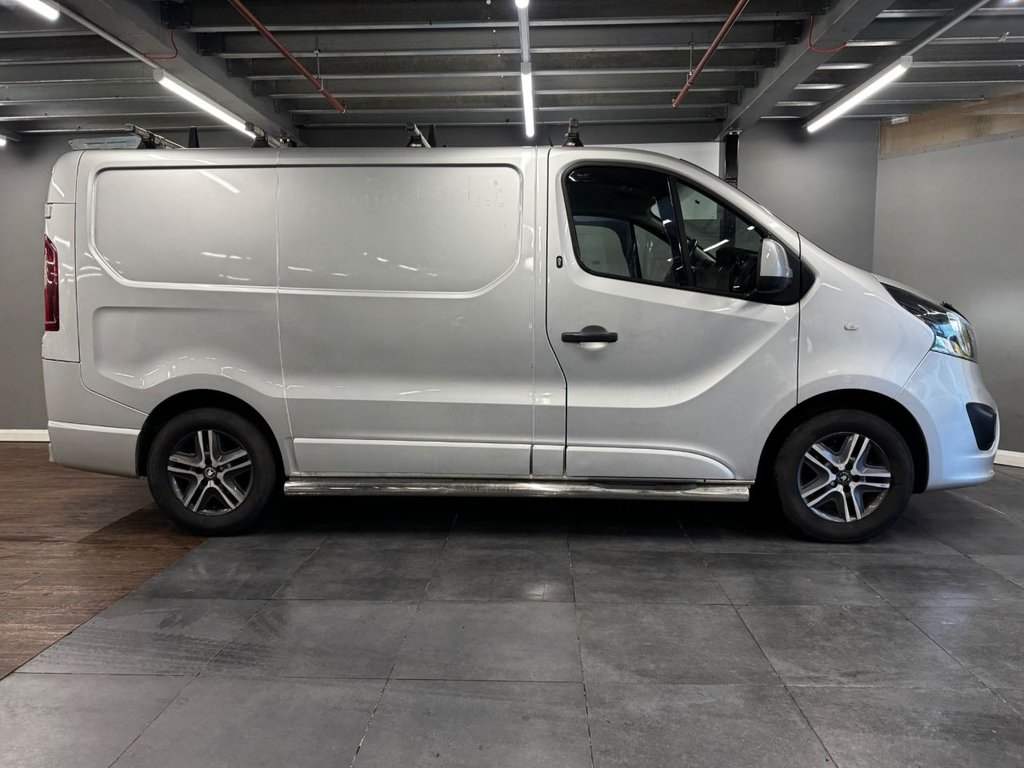 Used Vauxhall Vivaro 2018 for sale - 77384552: Photo 2