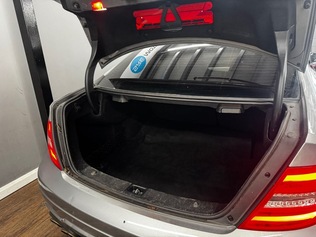 Used Mercedes-Benz C Class 2012 for sale - 77905138: Photo 9