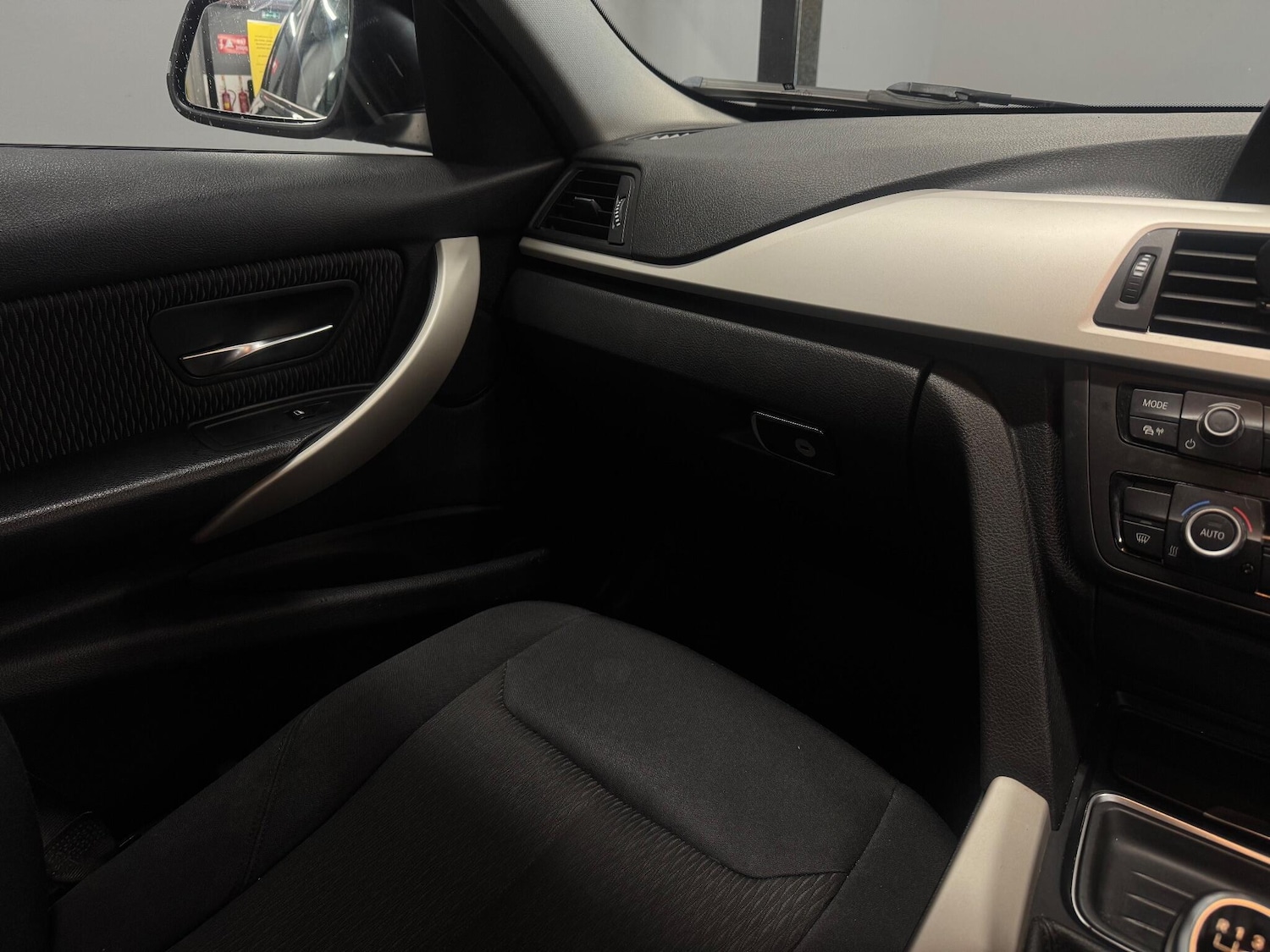 Used BMW 3 Series 2015 for sale - 76408858: Photo 13