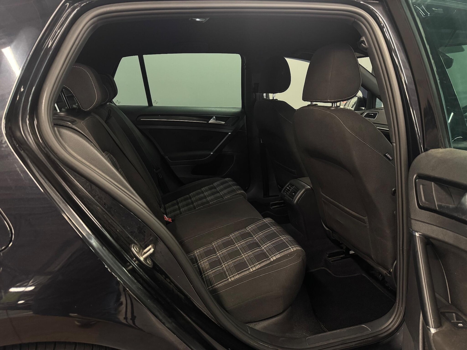 Used Volkswagen Golf for sale - 76473852: Photo 10