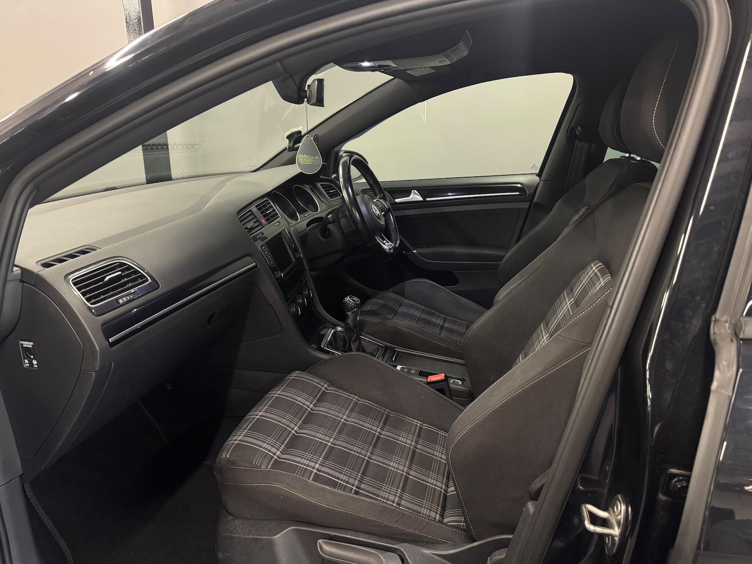 Used Volkswagen Golf for sale - 76473852: Photo 16