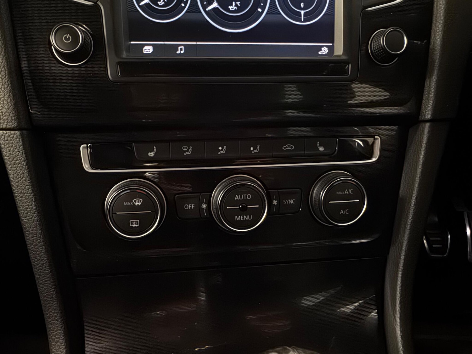 Used Volkswagen Golf for sale - 76473852: Photo 24