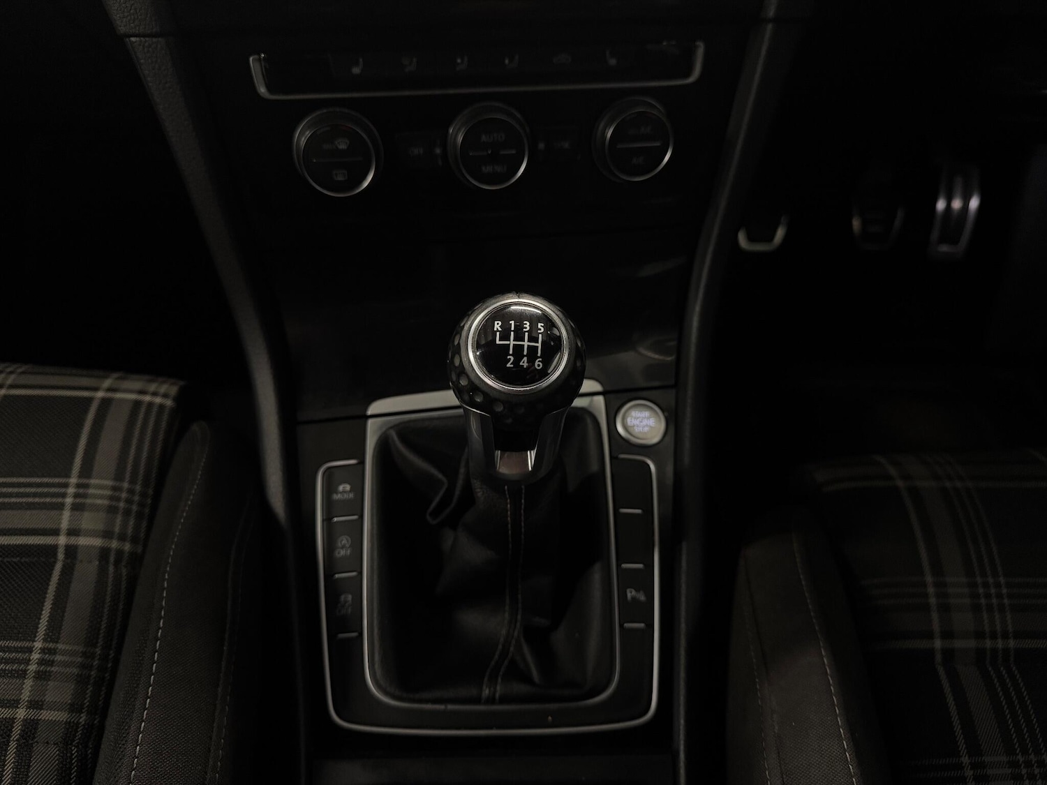 Used Volkswagen Golf for sale - 76473852: Photo 25