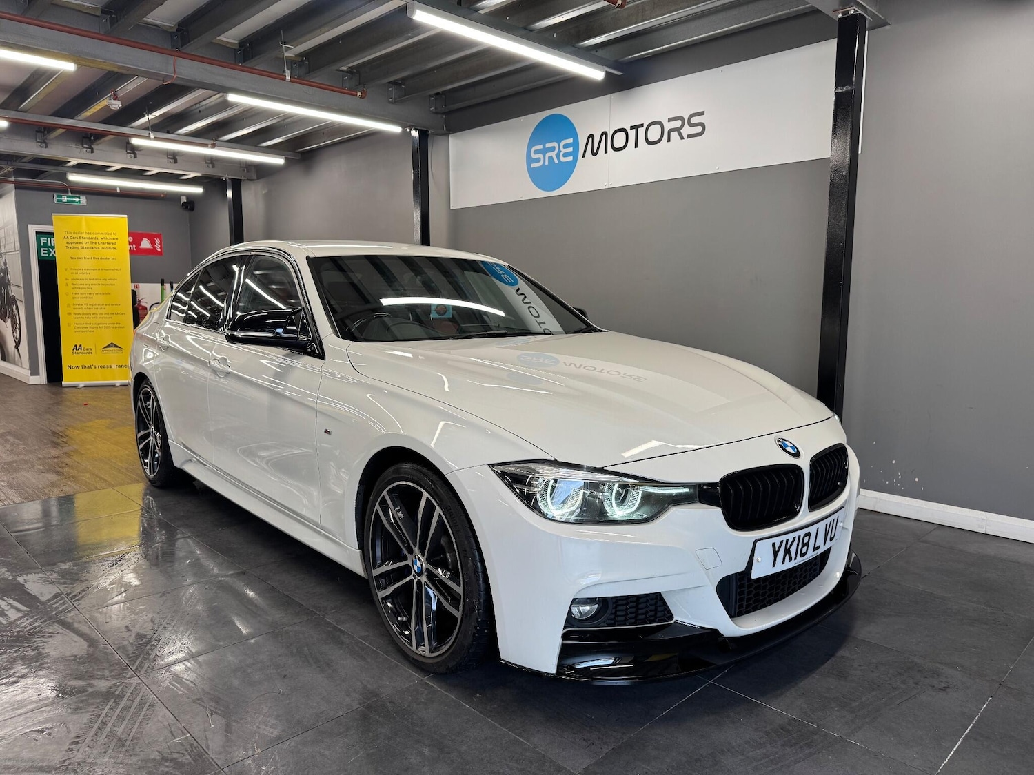 Used BMW 3 Series 2018 for sale - 76865299: Photo 1