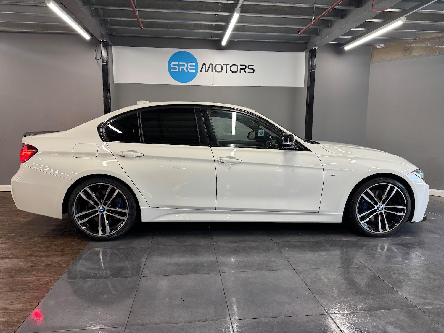 Used BMW 3 Series 2018 for sale - 76865299: Photo 11