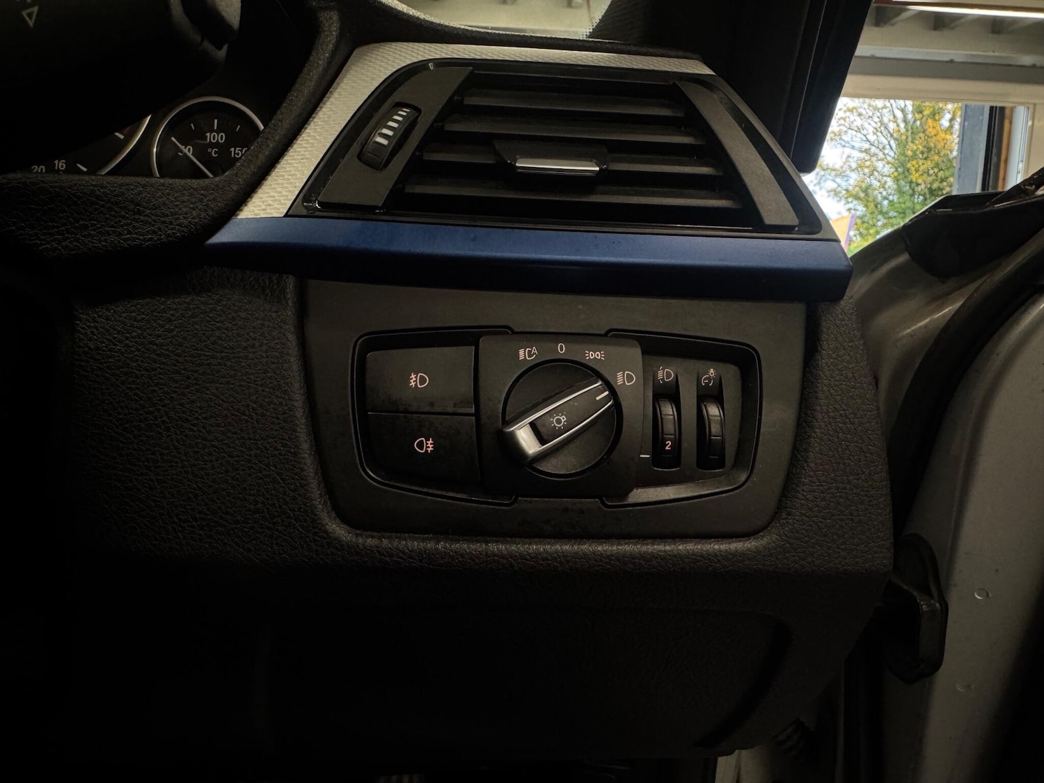 Used BMW 3 Series 2014 for sale - 76608123: Photo 19