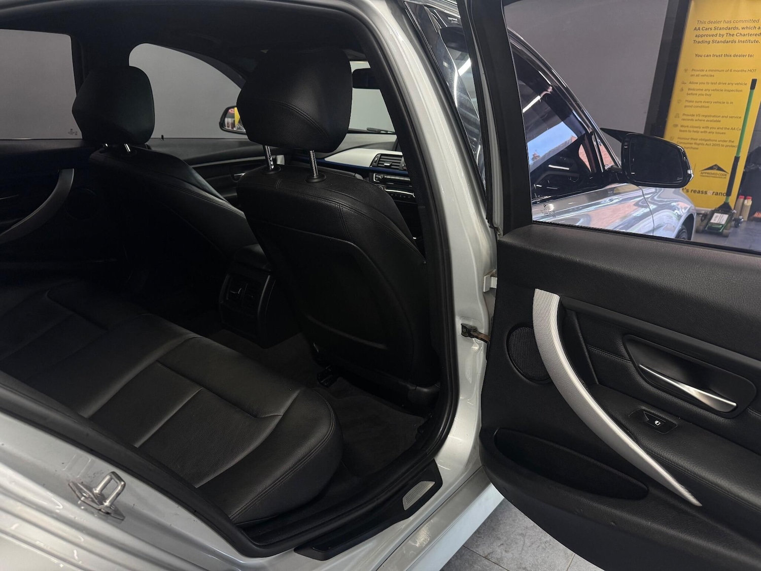 Used BMW 3 Series 2014 for sale - 76608123: Photo 28