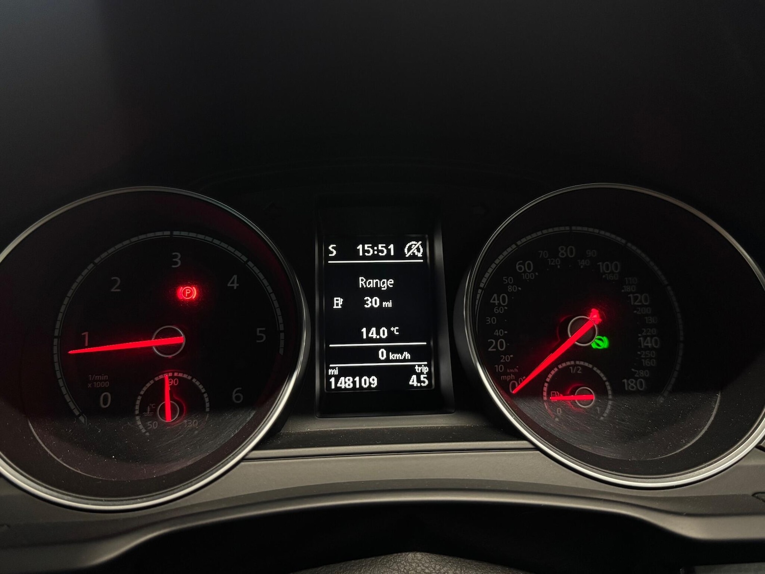 Used Volkswagen Scirocco 2014 for sale - 76456616: Photo 28