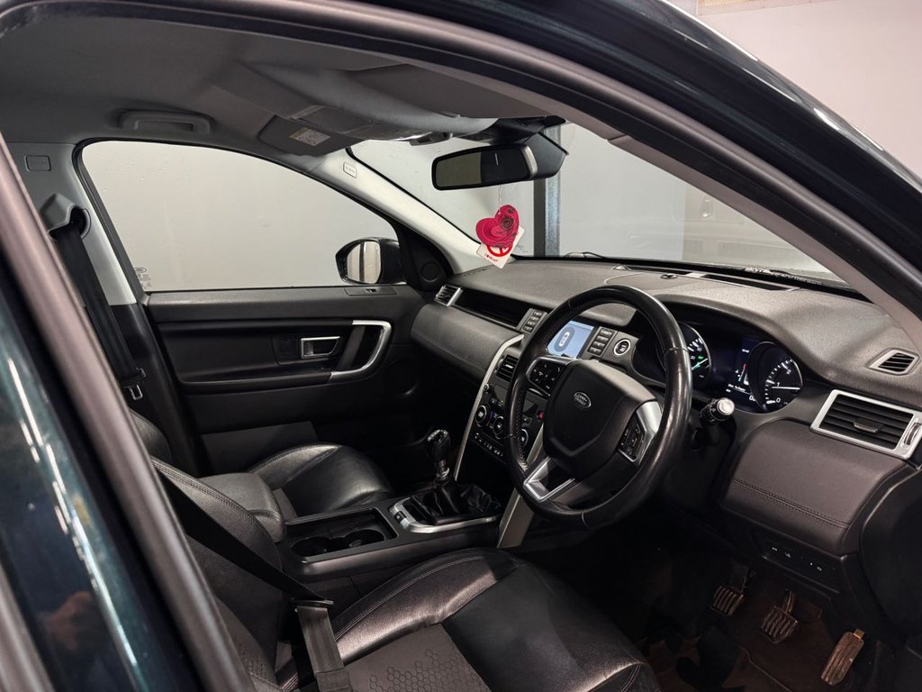 Used Land Rover Discovery Sport 2015 for sale - 78082461: Photo 11