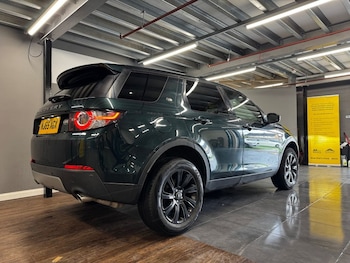 Used Land Rover Discovery Sport 2015 for sale - 78082461: Photo