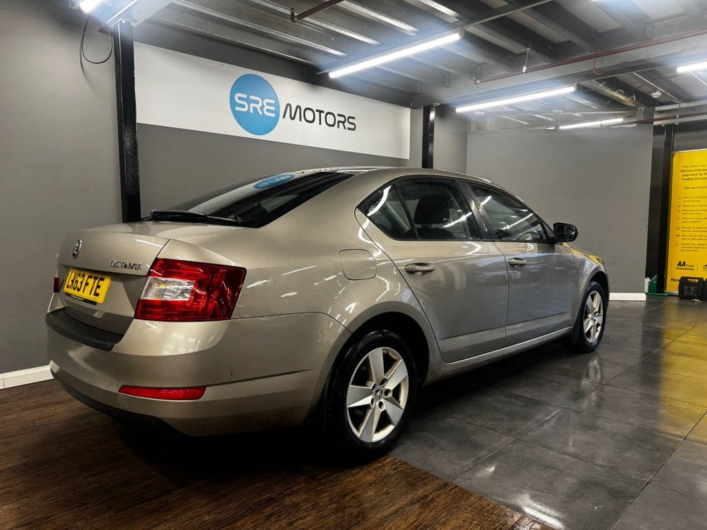 Used Skoda Octavia 2013 for sale - 77288080: Photo 2