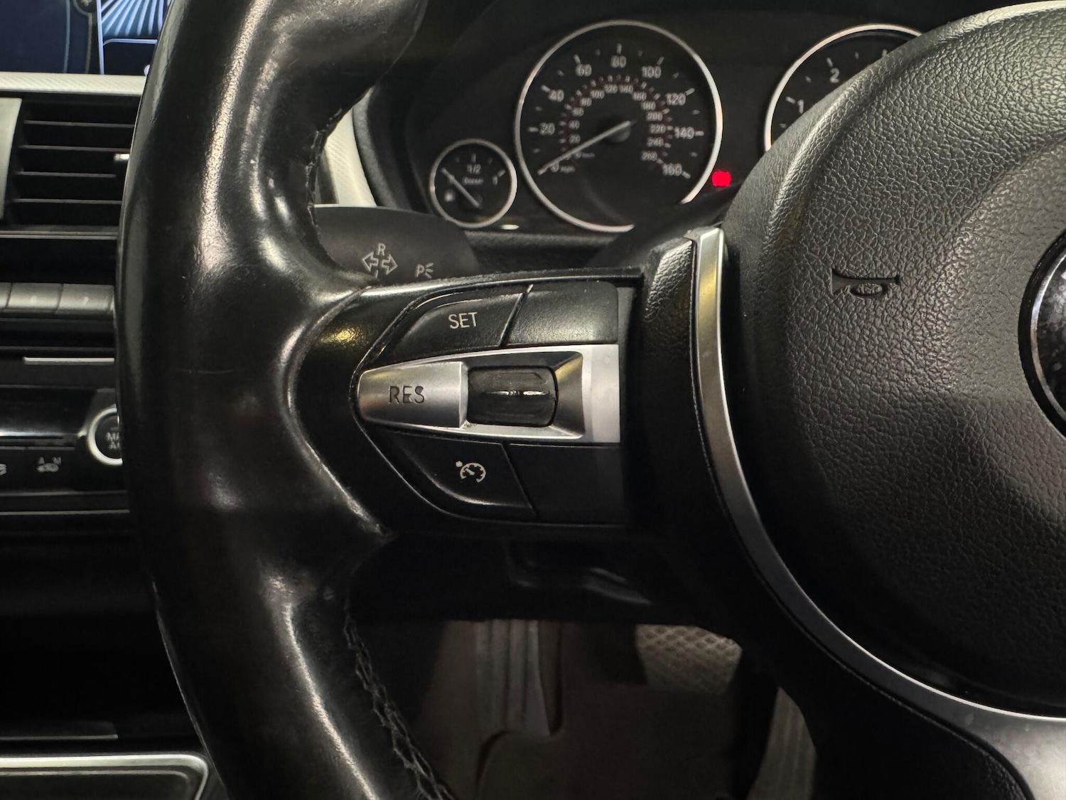 Used BMW 3 Series 2014 for sale - 76866418: Photo 24