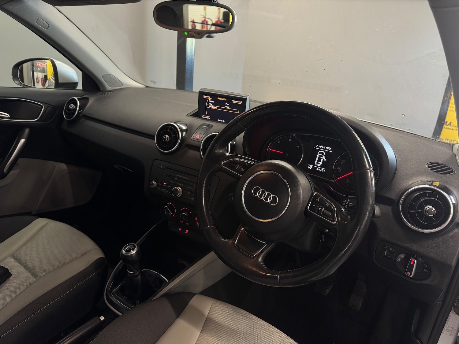 Used Audi A1 2011 for sale - 76644605: Photo 14