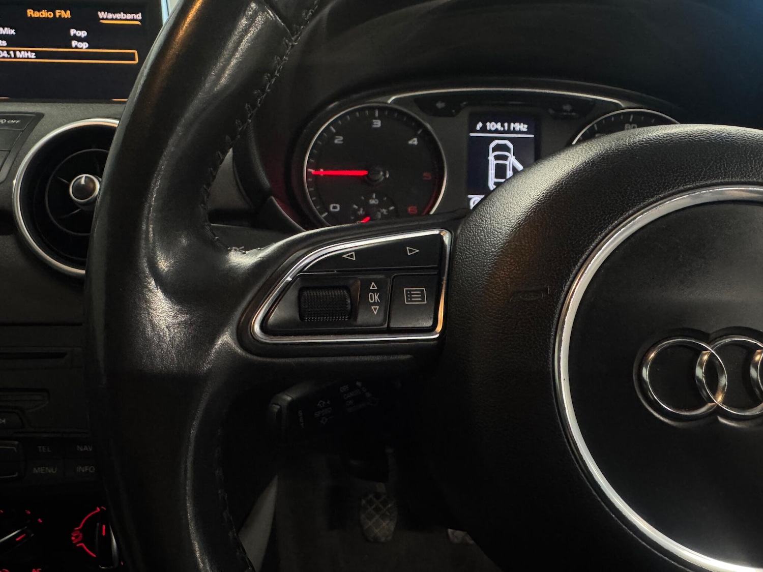 Used Audi A1 2011 for sale - 76644605: Photo 23