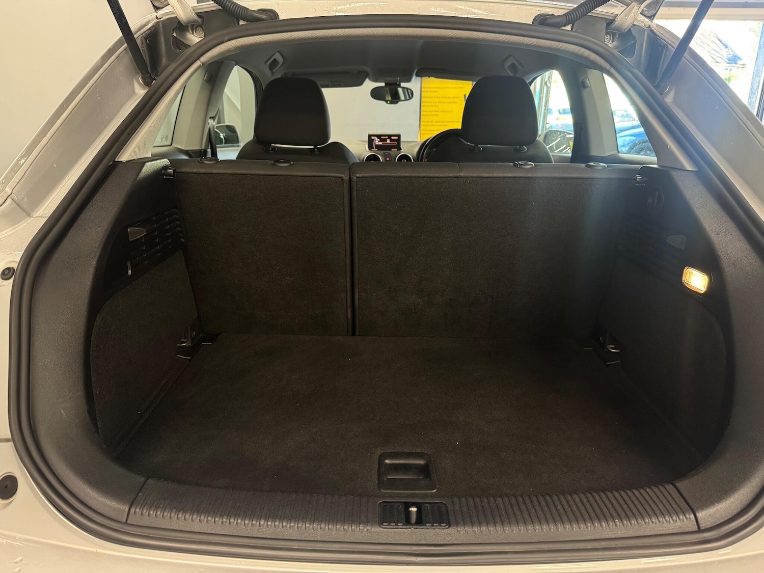 Used Audi A1 2011 for sale - 76644605: Photo 24