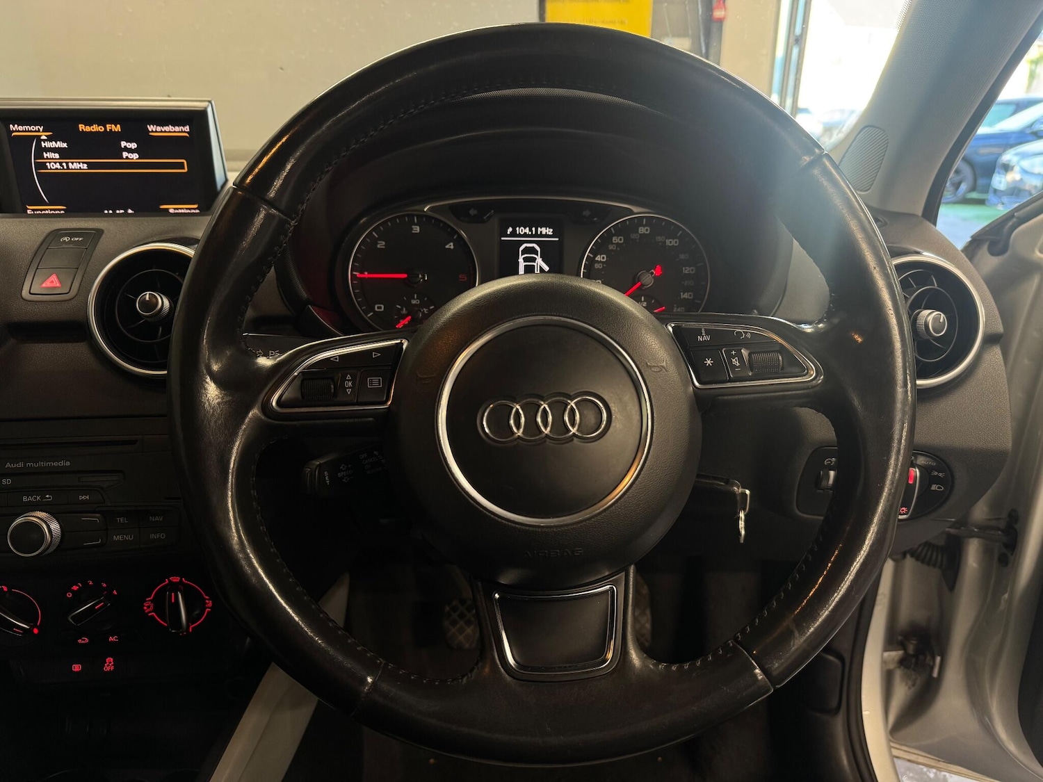 Used Audi A1 2011 for sale - 76644605: Photo 26