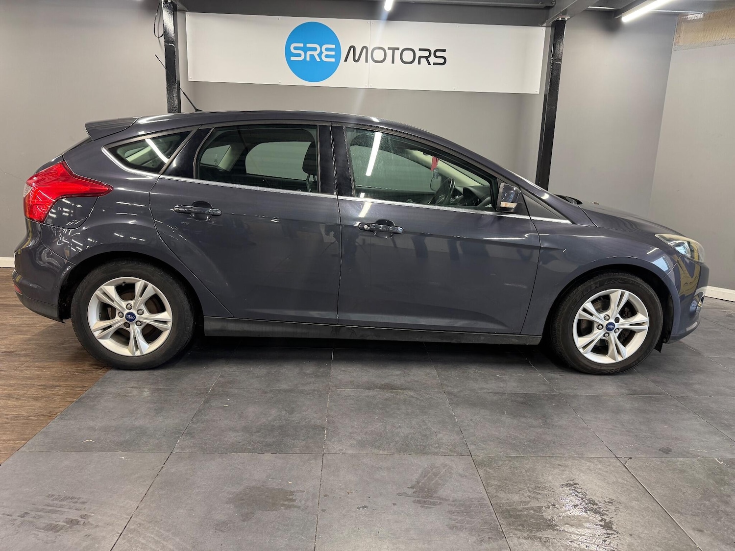 Used Ford Focus 2012 for sale - 76727251: Photo 9