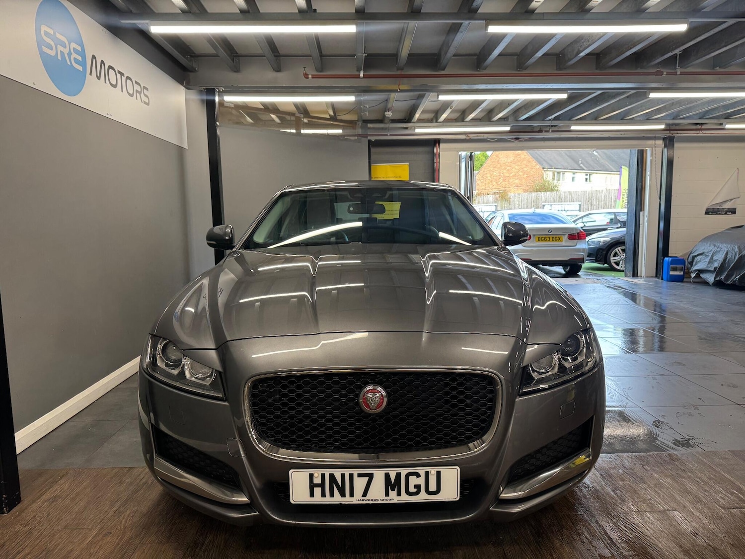 Used Jaguar XF 2017 for sale - 76484777: Photo 2
