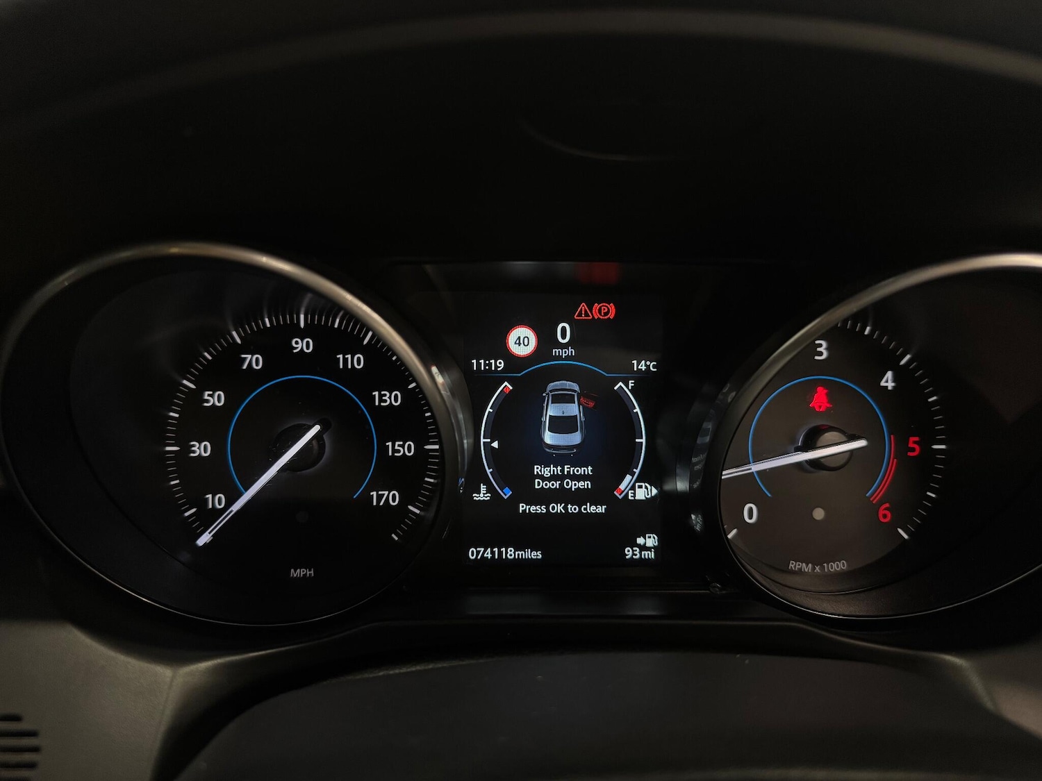 Used Jaguar XF 2017 for sale - 76484777: Photo 24