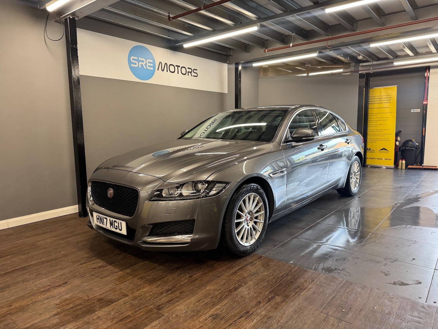 Used Jaguar XF 2017 for sale - 76484777: Photo 3