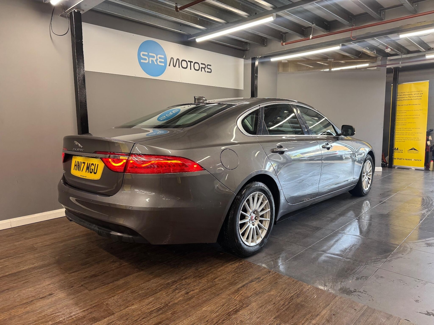 Used Jaguar XF 2017 for sale - 76484777: Photo 9