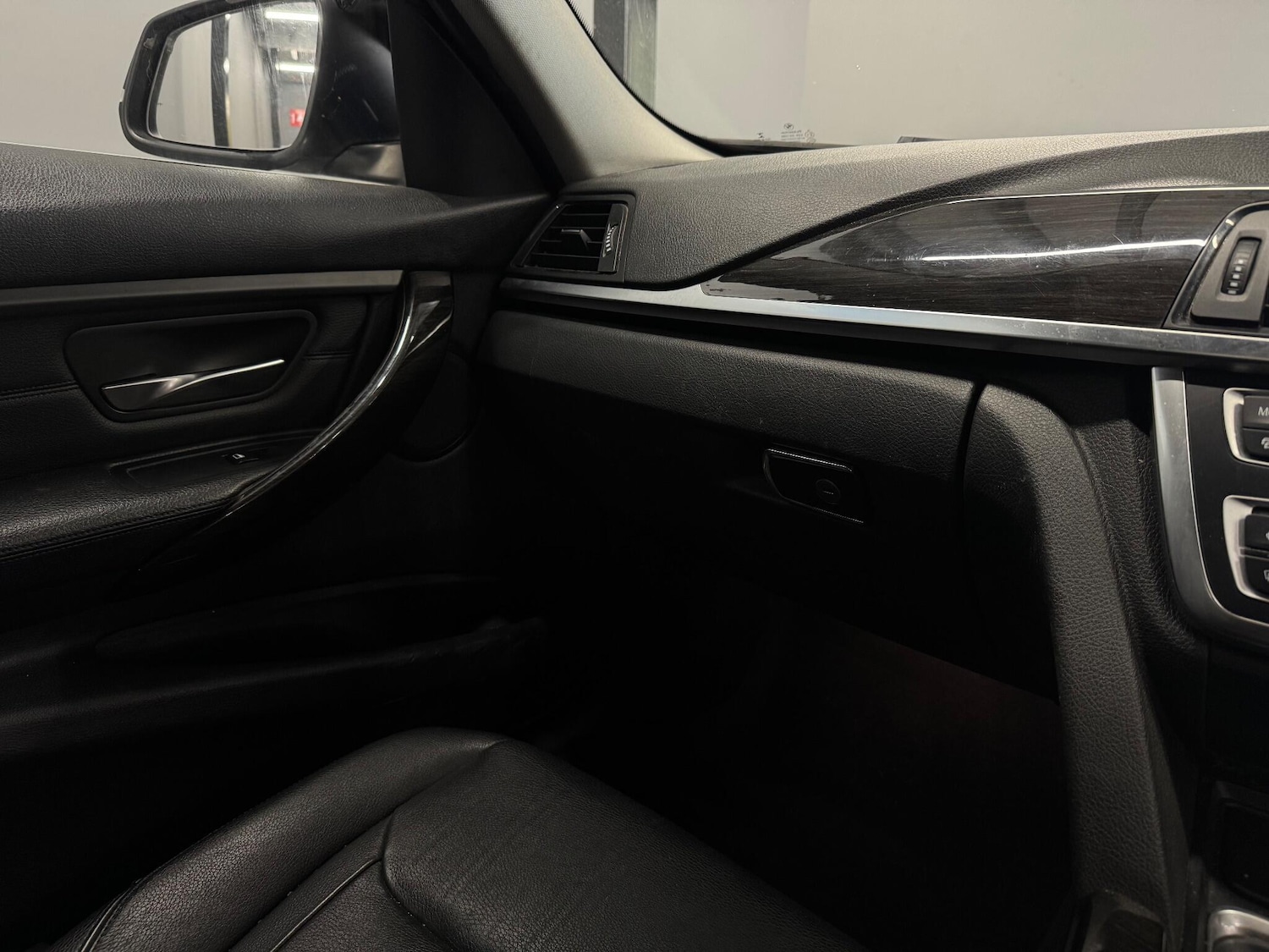 Used BMW 3 Series 2014 for sale - 76409410: Photo 12