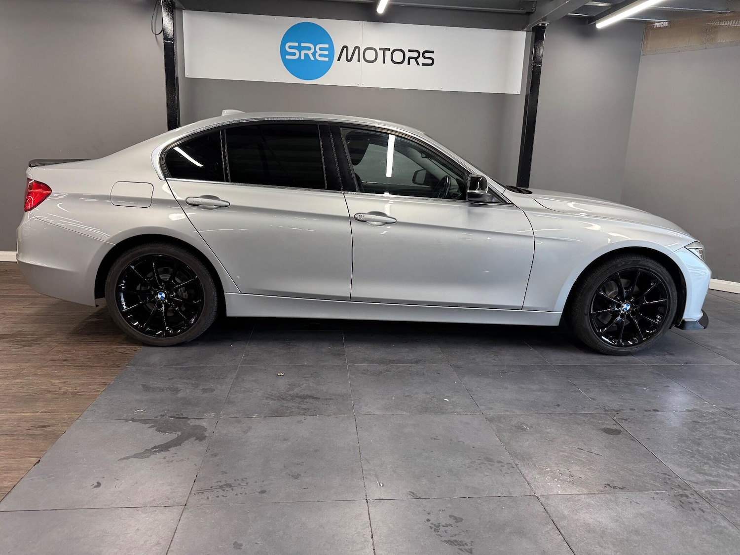 Used BMW 3 Series 2014 for sale - 76409410: Photo 9