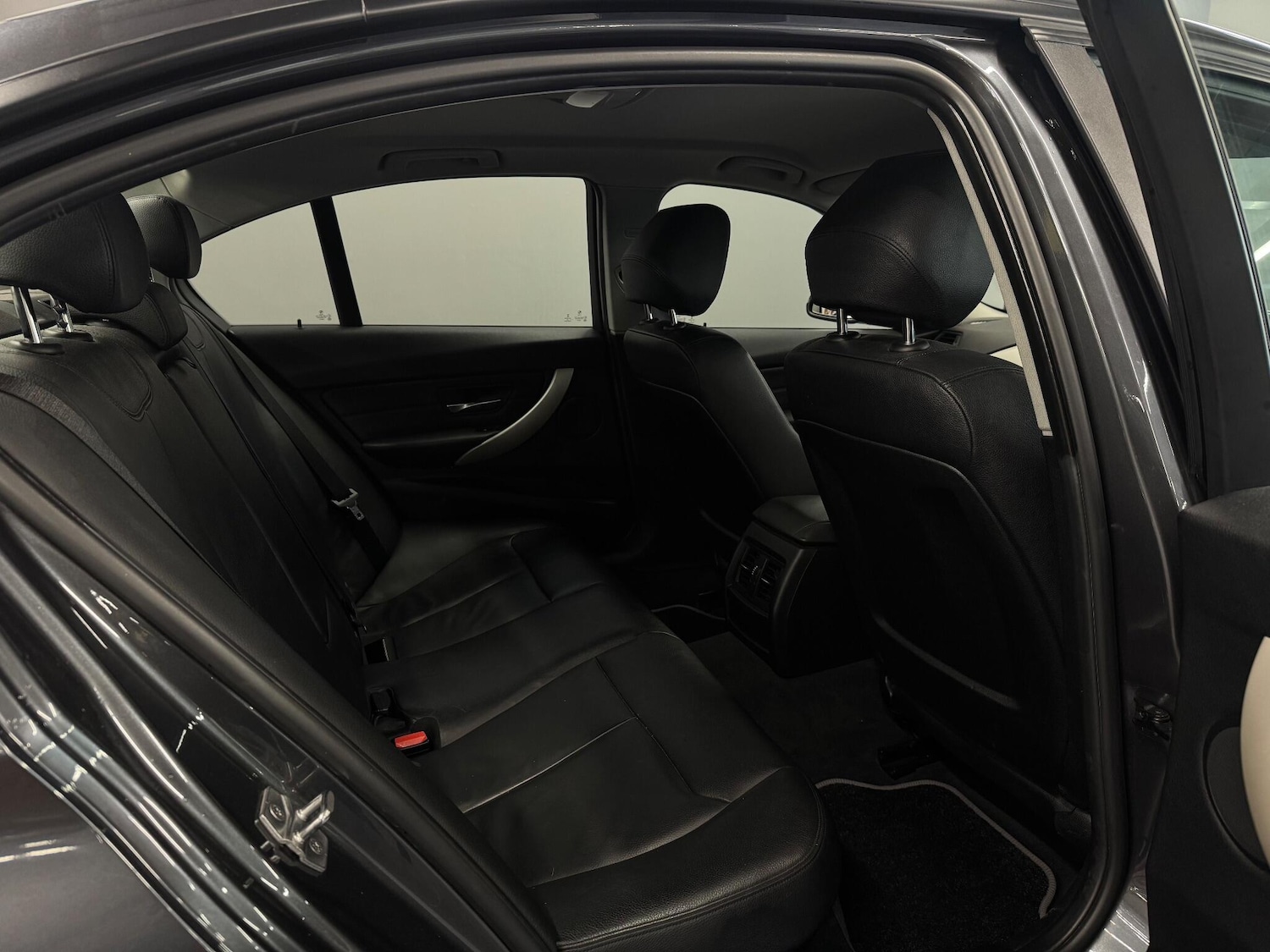 Used BMW 3 Series 2015 for sale - 76381146: Photo 14