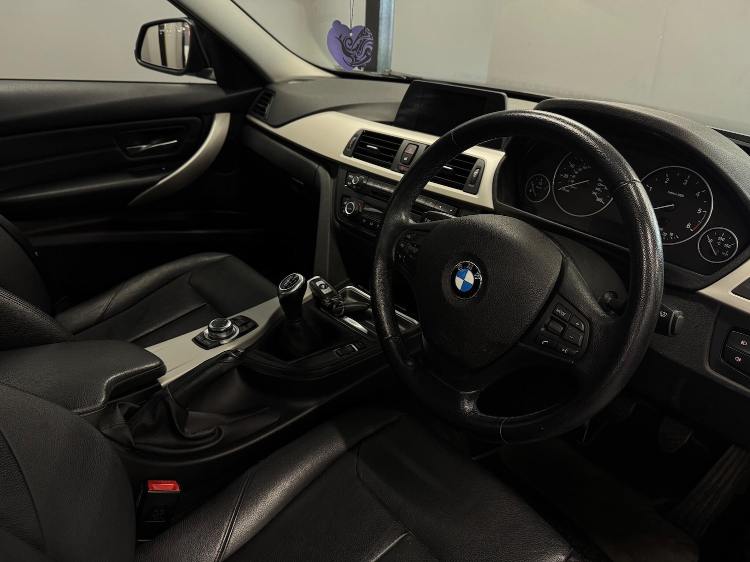 Used BMW 3 Series 2015 for sale - 76381146: Photo 9