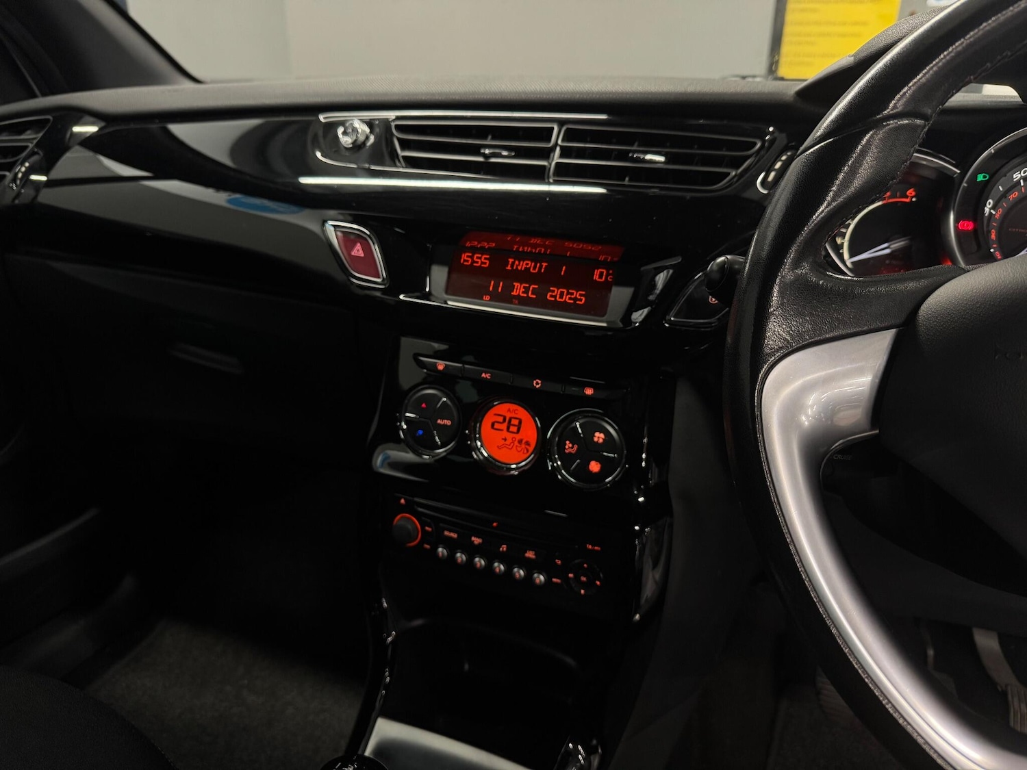 Used Citroen DS3 2012 for sale - 76913844: Photo 27