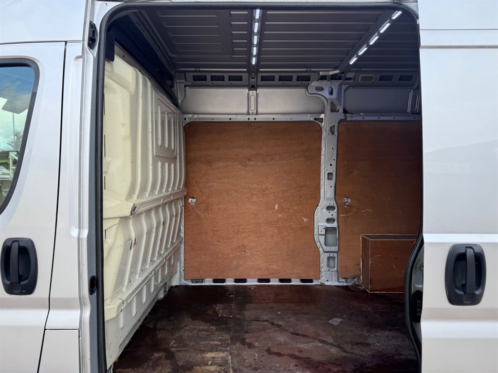 Used Peugeot Boxer 2017 for sale - 77442944: Photo 4