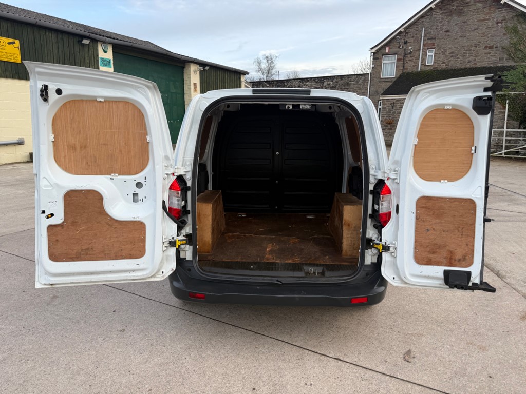 Used Ford Transit Courier 2021 for sale - 76575293: Photo 6