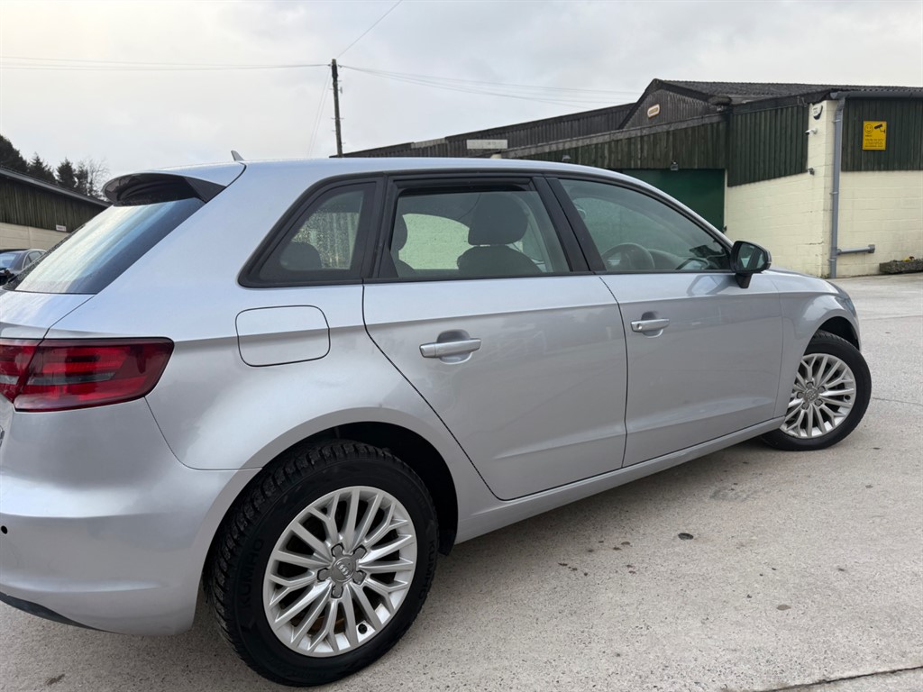 Used Audi A3 2015 for sale - 77307901: Photo 8