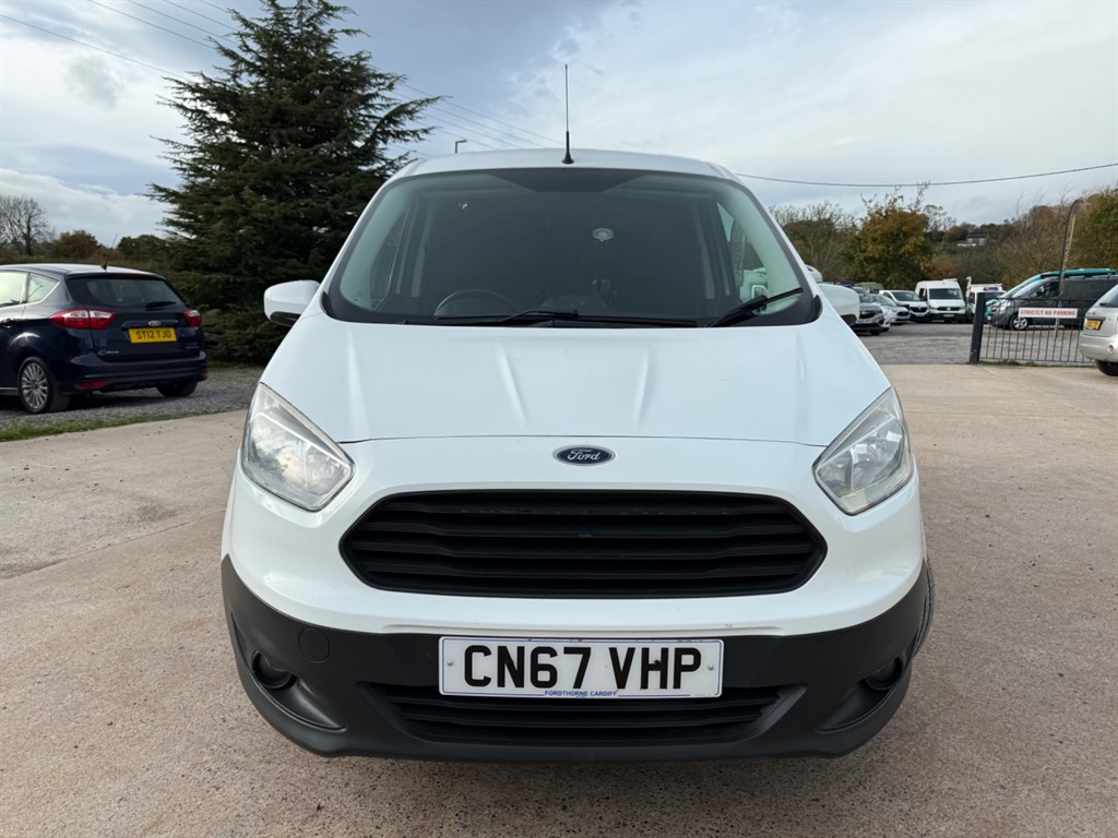Used Ford Transit Courier 2017 for sale - 76428377: Photo 2