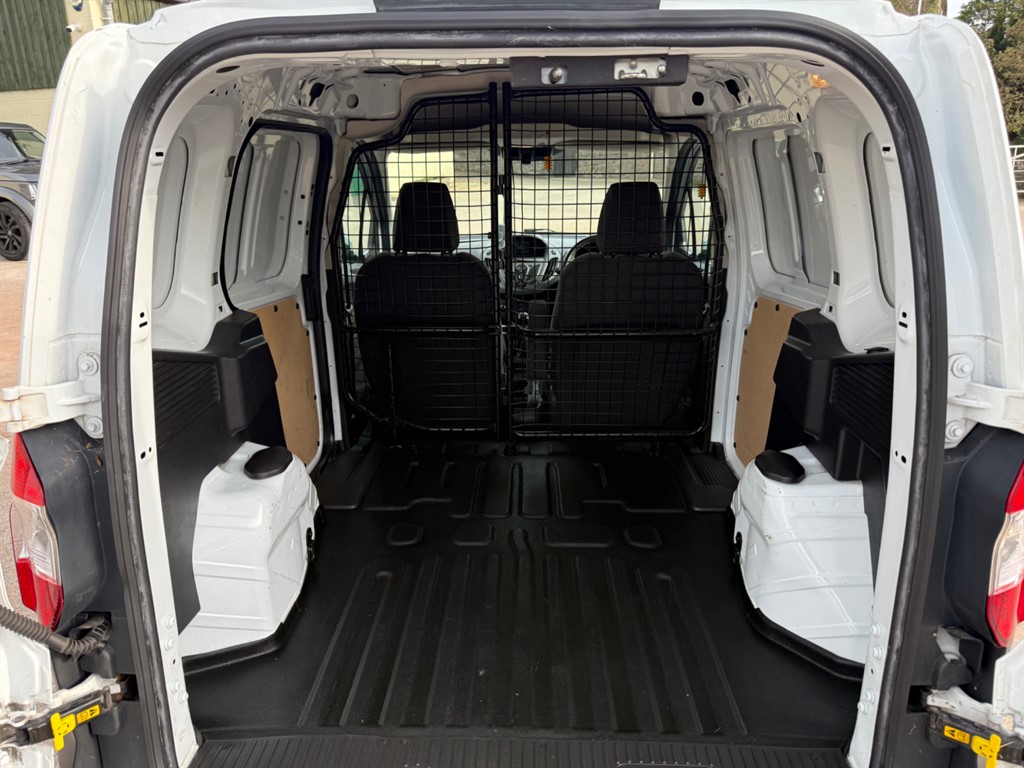 Used Ford Transit Courier 2017 for sale - 76428377: Photo 7