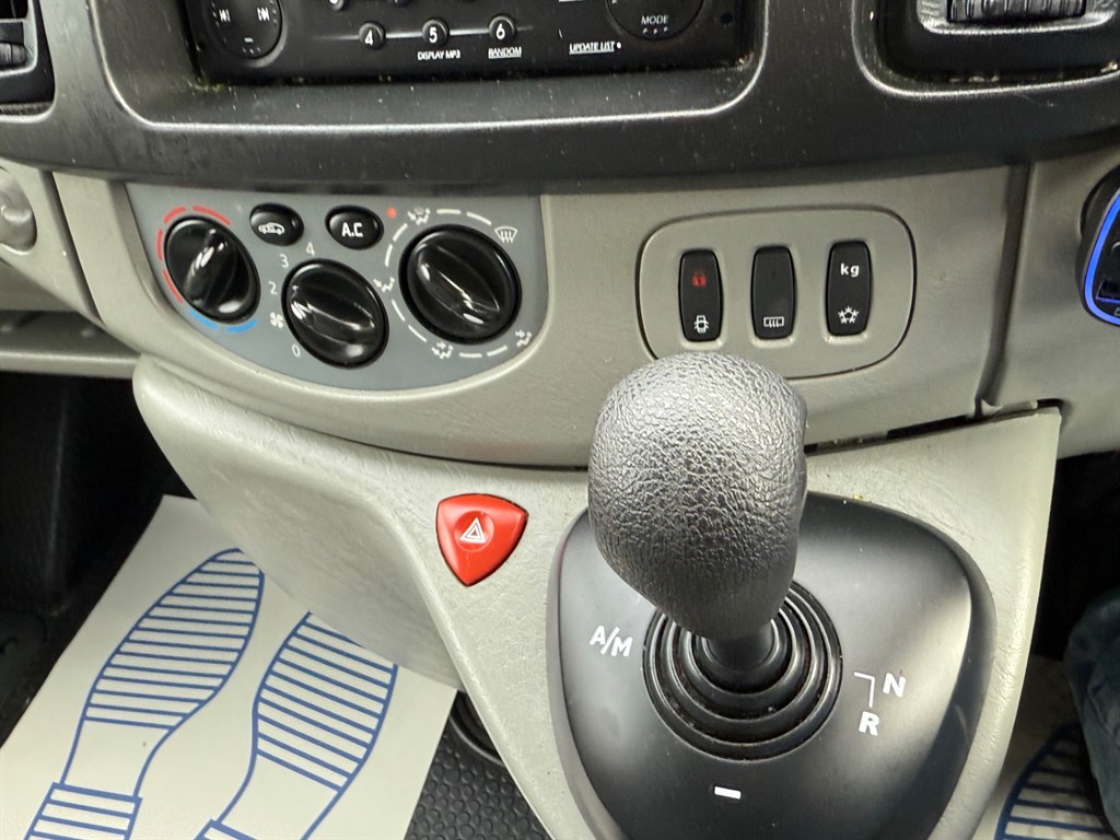 Used Renault Trafic 2010 for sale - 77619485: Photo 12