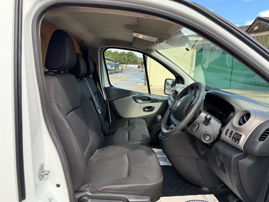 Used Renault Trafic 2018 for sale - 76298784: Photo 10