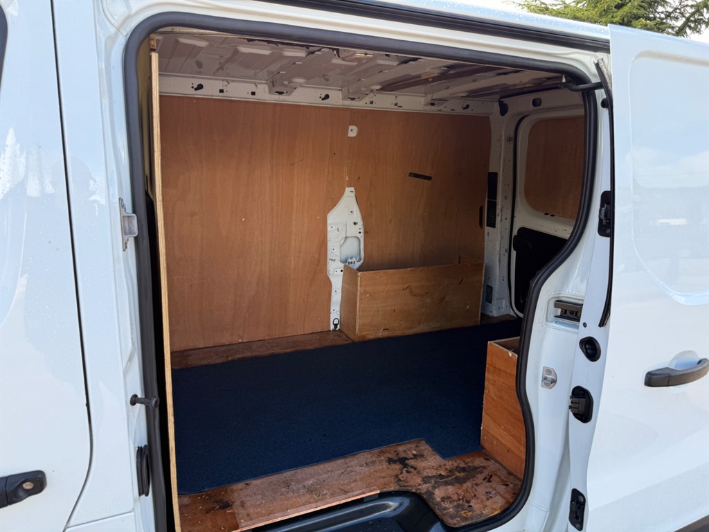 Used Renault Trafic 2018 for sale - 76298784: Photo 4