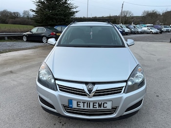 Used Vauxhall Astra 2011 for sale - 77122856: Photo