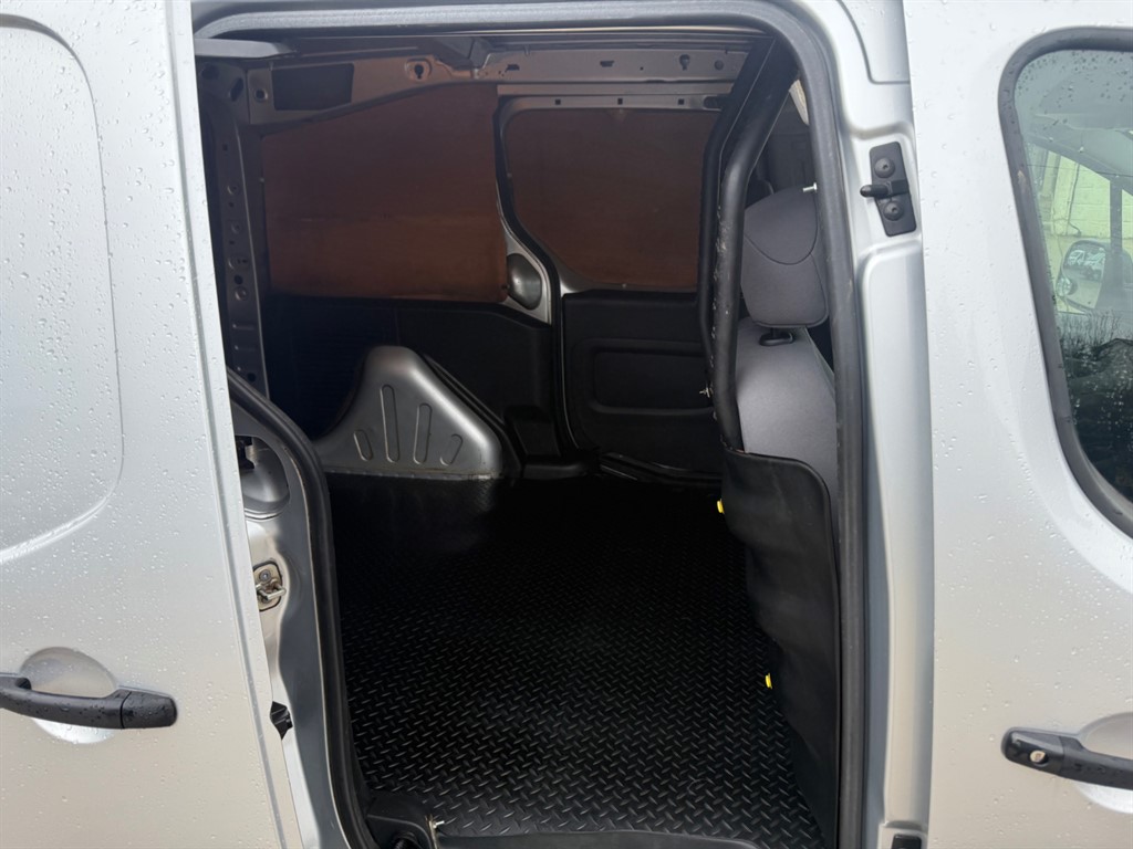Used Peugeot Partner 2016 for sale - 77316184: Photo 10