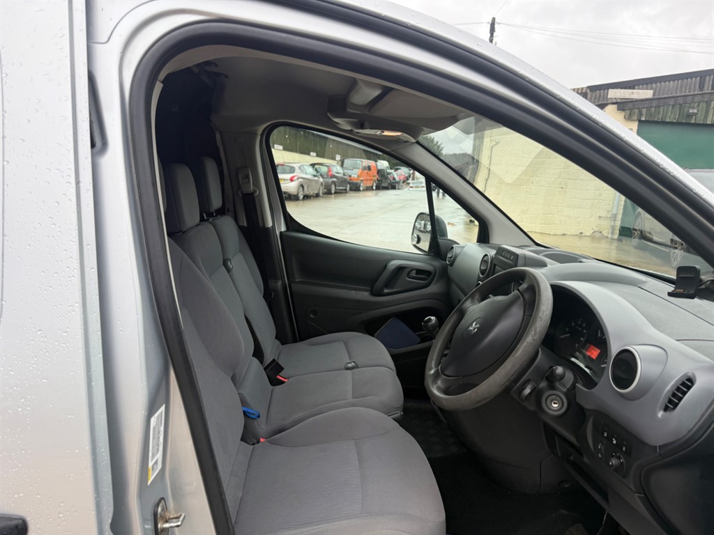 Used Peugeot Partner 2016 for sale - 77316184: Photo 13