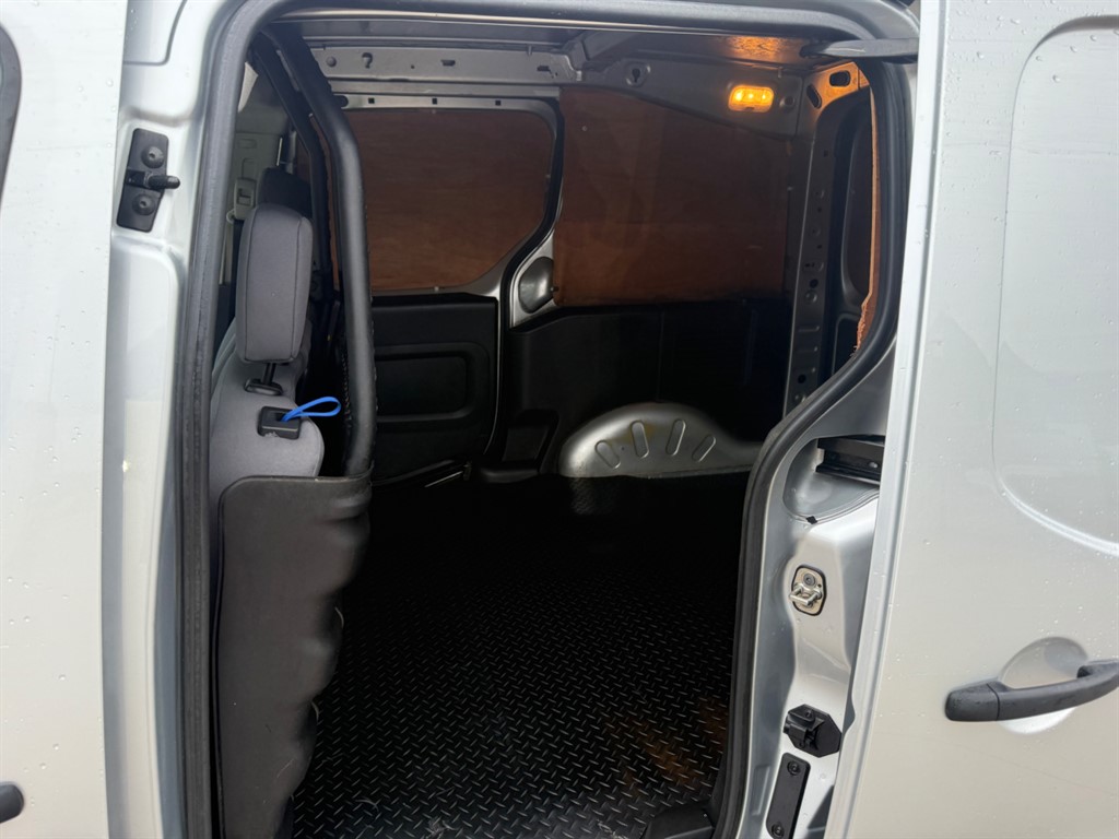 Used Peugeot Partner 2016 for sale - 77316184: Photo 4