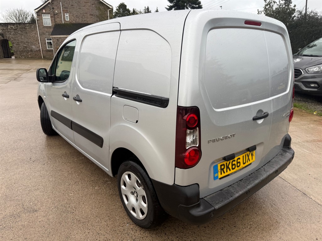 Used Peugeot Partner 2016 for sale - 77316184: Photo 5
