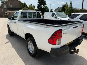 Used Toyota Hilux 2021 for sale - 75571752: Photo