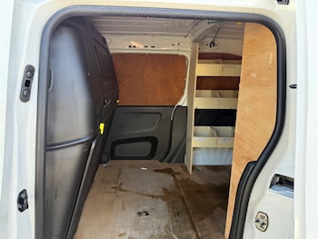 Used Vauxhall Combo 2019 for sale - 76532375: Photo