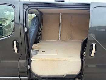 Used Renault Trafic 2011 for sale - 77019961: Photo