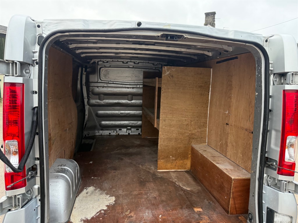 Used Vauxhall Vivaro 2013 for sale - 77316183: Photo 8