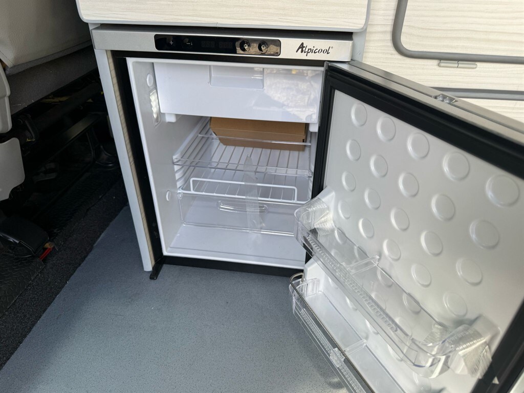 Used Vauxhall Vivaro 2013 for sale - 76298786: Photo 11